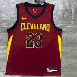 Men'sLeBron James Maroon Swingman Player Jersey - Icon Edition