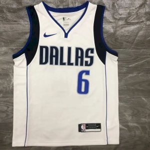 Men's Kristaps Porzingis White Swingman Player Jersey - Association Edition