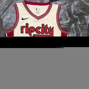 Men's Carmelo Anthony 2019-20 Cream Swingman Player Jersey - City Edition